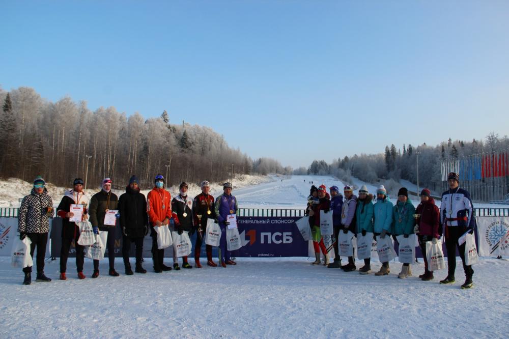 В Ижевске состоялся второй соревновательный день «Зимнего Кубка легенд»