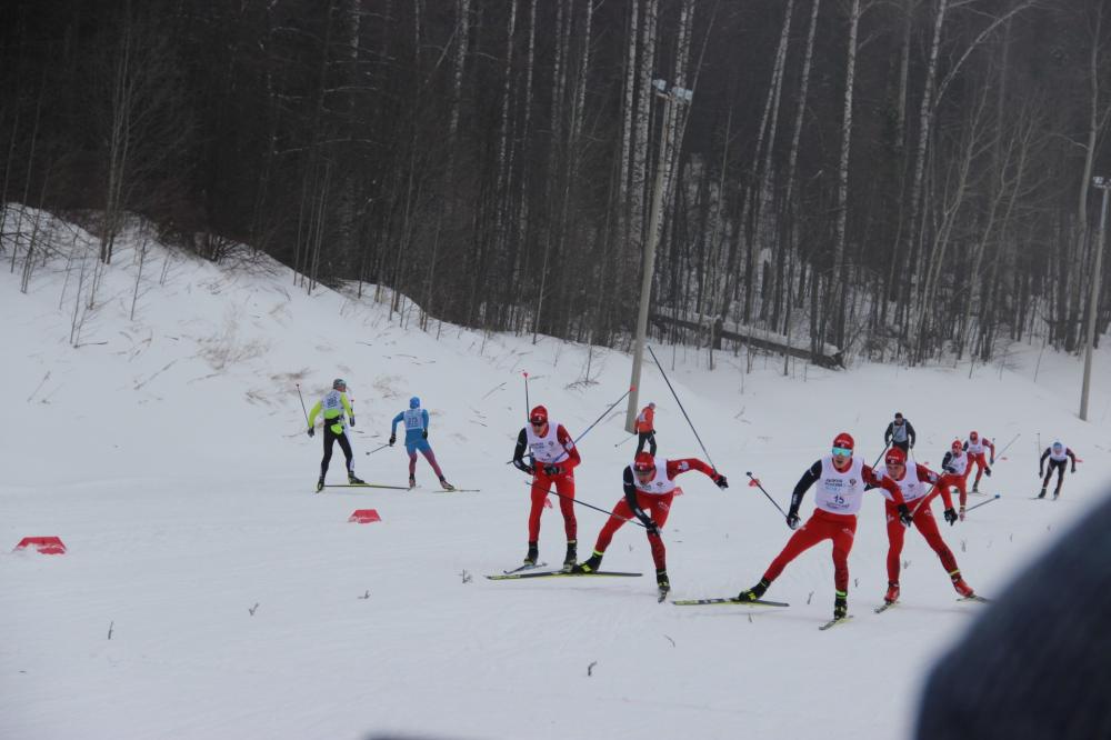 "Лыжня России" в этом году запомнилась нешуточной борьбой в финале у мужчин