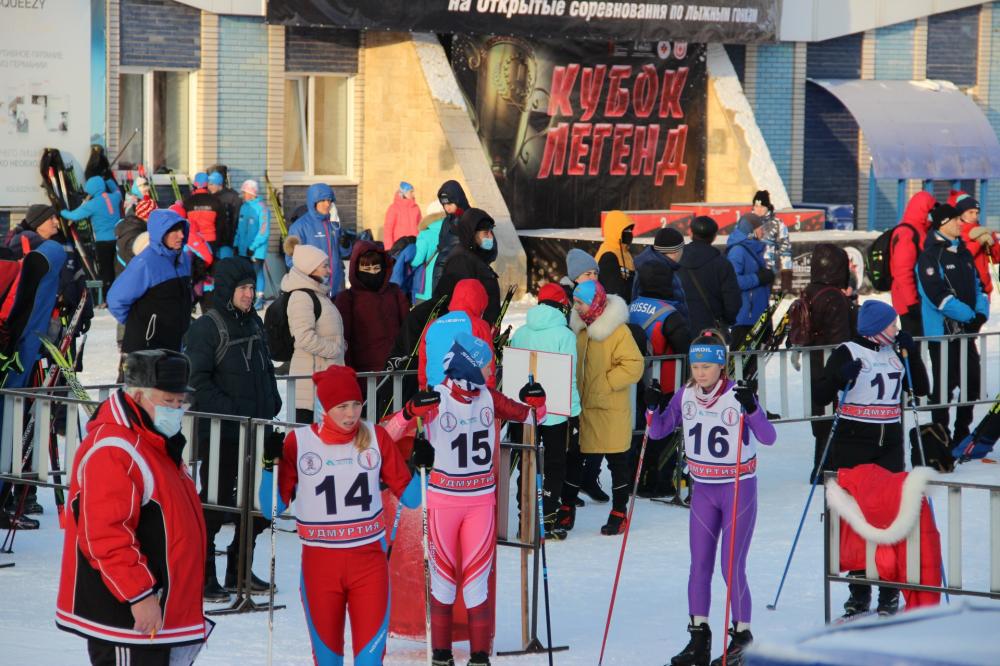 В Ижевске стартовали Республиканские соревнования «Зимний Кубок легенд»